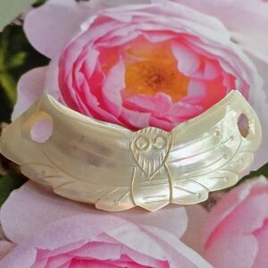 Hair accessory carved mother of pearl seashell sea shell white